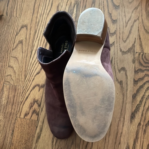Cole Hann Signature brown suede booties - Picture 3 of 3
